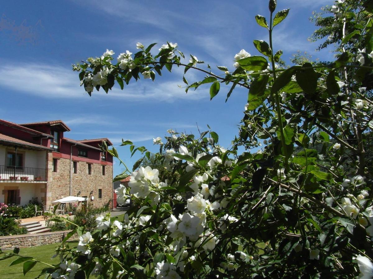 Albergue La Torre Albergue Santiurde de Reinosa Exterior foto