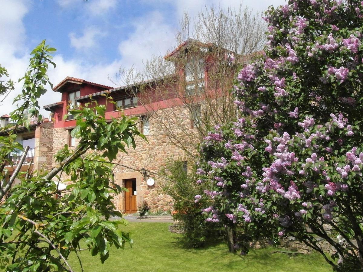 Albergue La Torre Albergue Santiurde de Reinosa Exterior foto